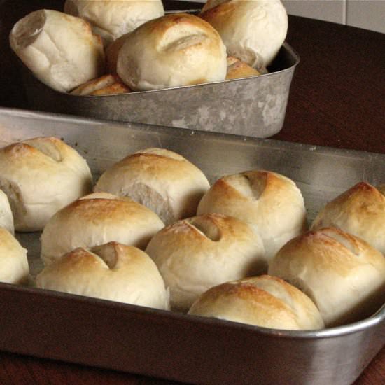Easy Sourdough Rolls