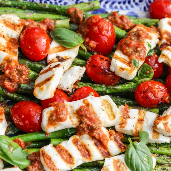 Grilled Asparagus & Halloumi