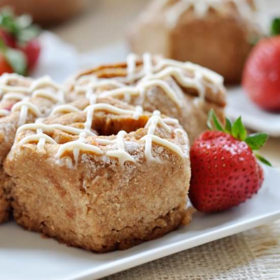 Vegan Strawberry Cinnamon Rolls