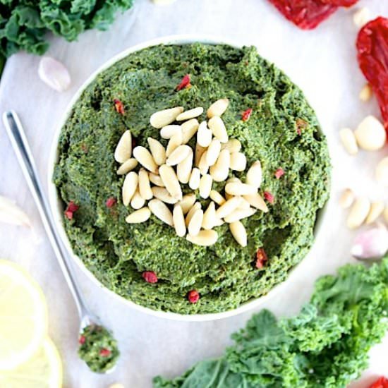 Roasted Garlic and Tomato Pesto