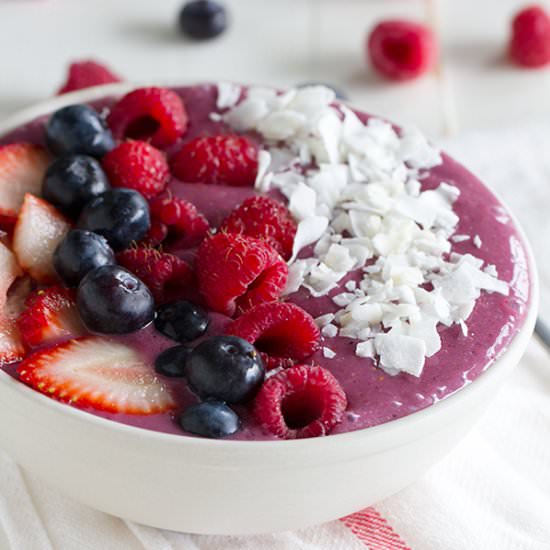 Coconut Berry Smoothie Bowl