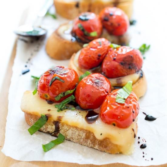 Caprese Crostini