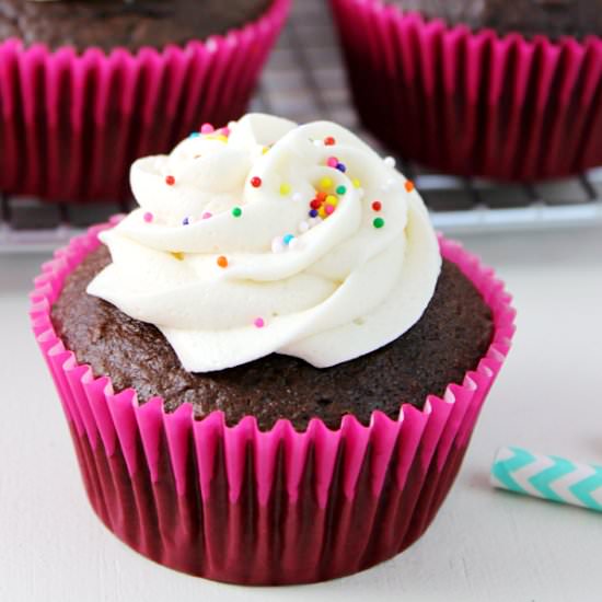 Simple Vanilla Buttercream Frosting