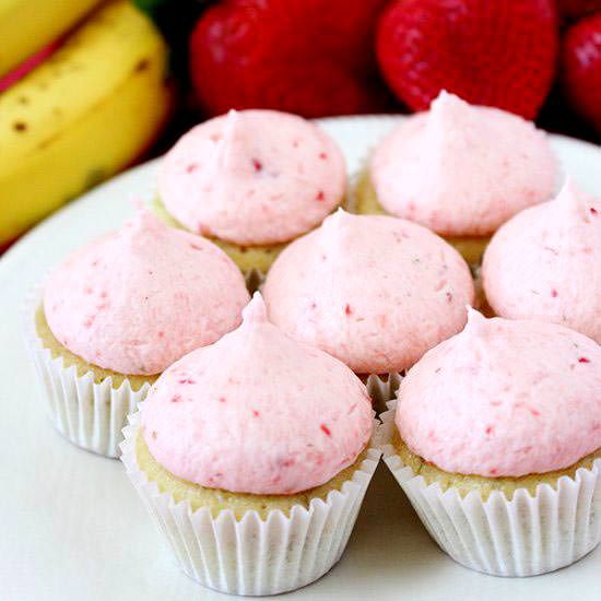 Strawberry Banana Mini Cupcakes