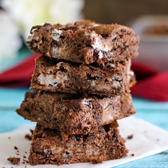 Peppermint Cake Mix Brownies