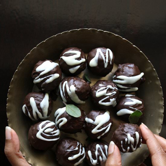 Homemade Bounty/Coconut Truffles