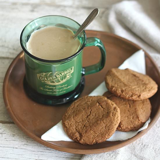 Hot and Blackstrap Molasses Milk