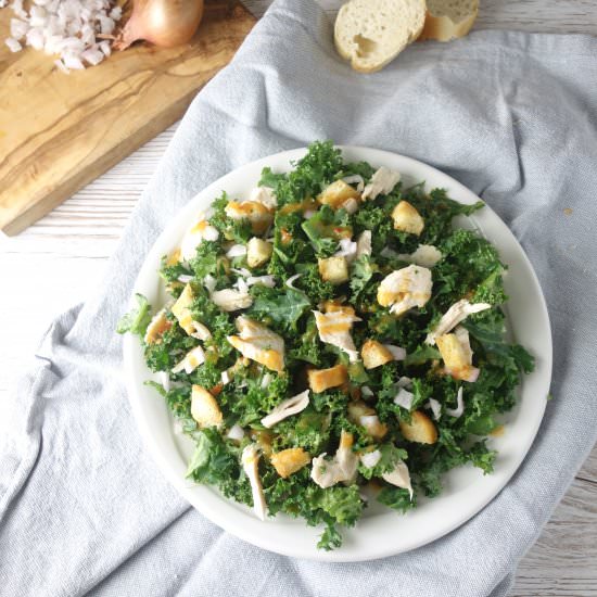 Spicy Kale Salad + Garlic Croutons