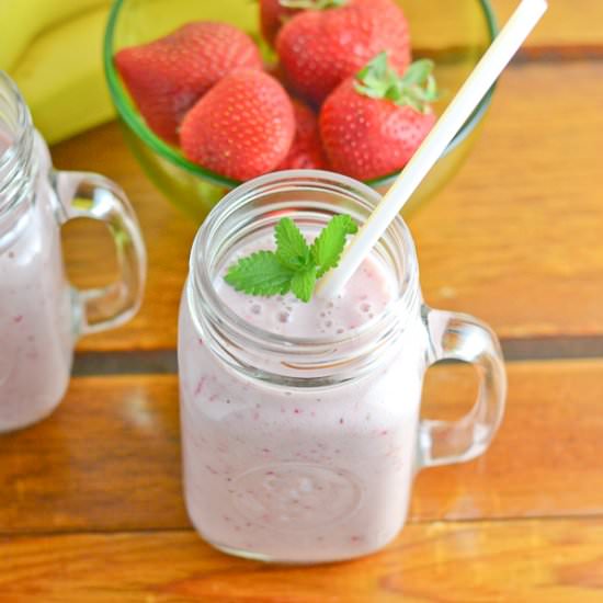 Banana Strawberry Smoothie