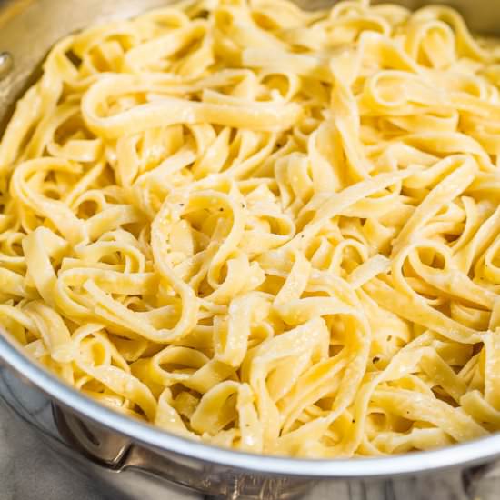 Easy Lighter Fettucine Alfredo