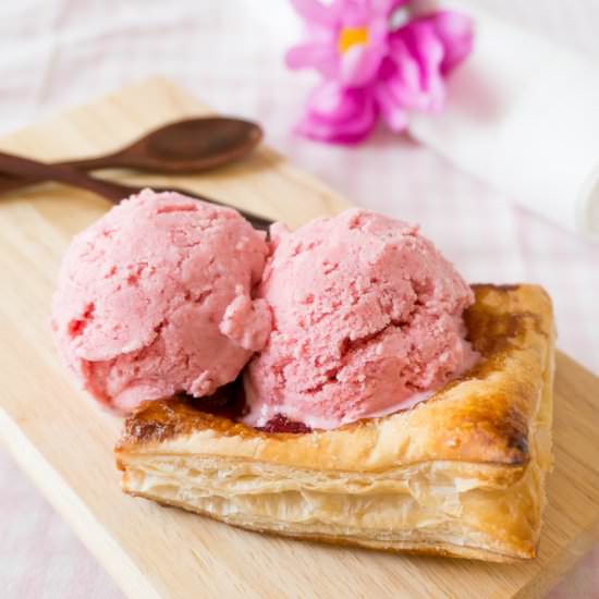 No-Churn S’bery Yoghurt Ice Cream