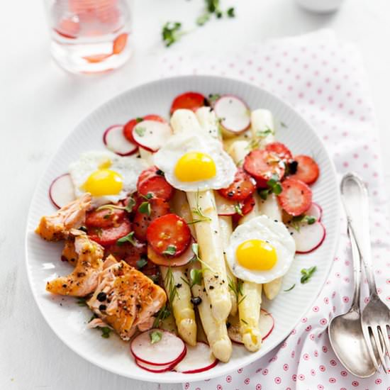 White Asparagus & Strawberry Salad