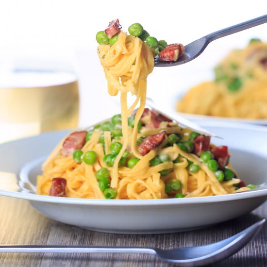 Summer Pasta Carbonara with Peas