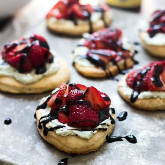 Strawberry Blue Cheese Pizette