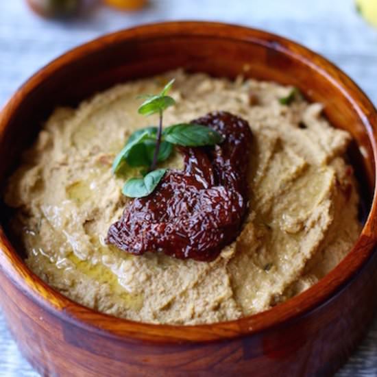 Sun-Dried Tomato Basil Hummus