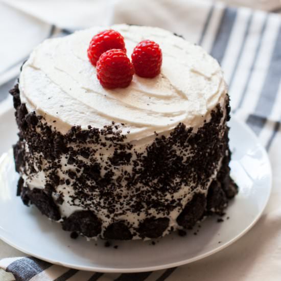 Vegan Vanilla, Raspberry & Oreo Cake