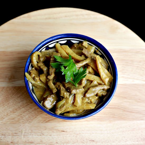 Quick Beef Curry with Apple
