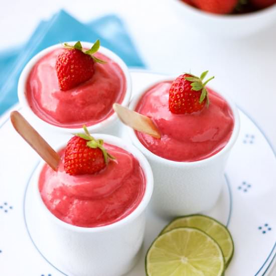 Strawberry Frozen Yogurt