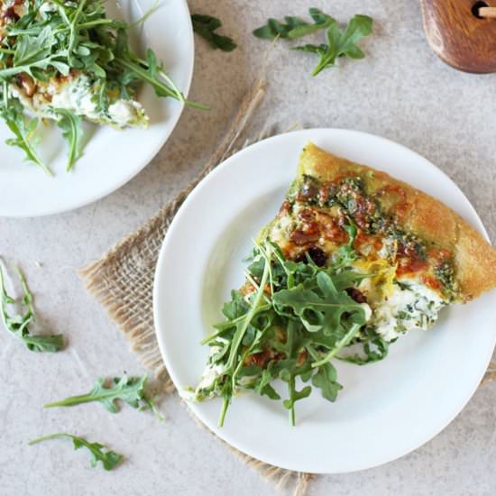 Arugula pesto pizza