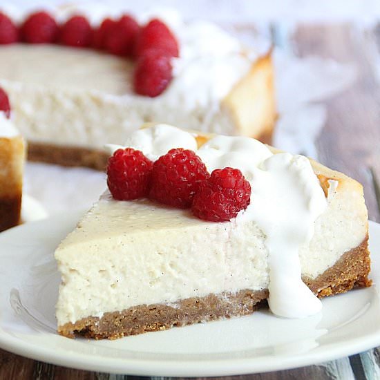 Vegan Vanilla Bean Cheesecake