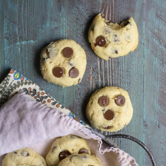 Chocolate Chip Almond Cookies
