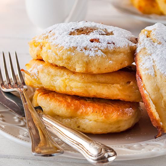 Apple pancakes with banana