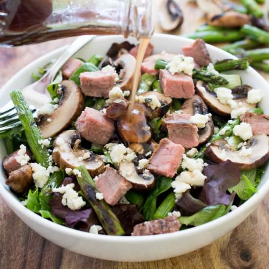Steak Salad with Grilled Asparagus