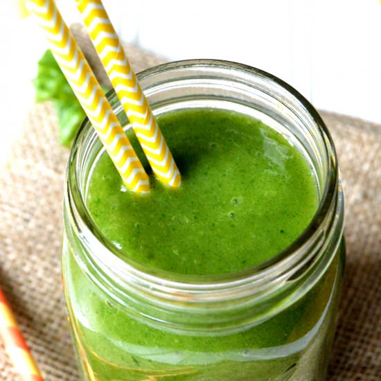 Tropical Green Detox Smoothie