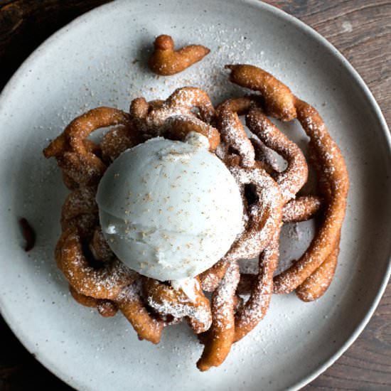 Apple Funnel Cake w Yogurt Sorbet