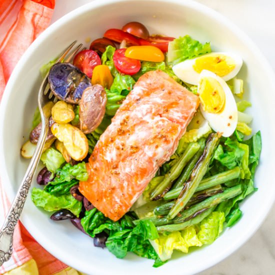 Grilled Salmon Nicoise Salad