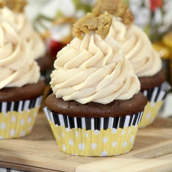 Chocolate Peanut Butter Cupcakes