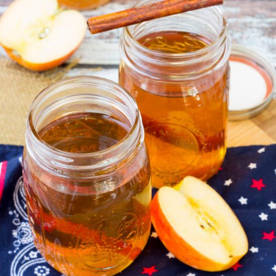 Quick Apple Pie Moonshine