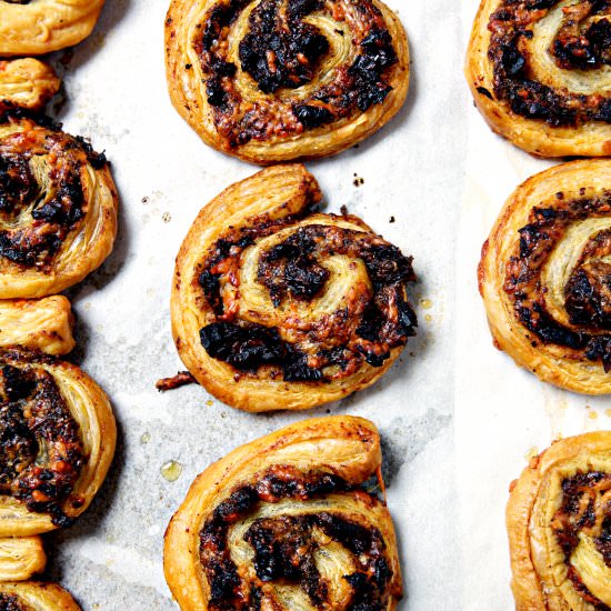 Pesto and Sun-Dried Tomato Pinwheel