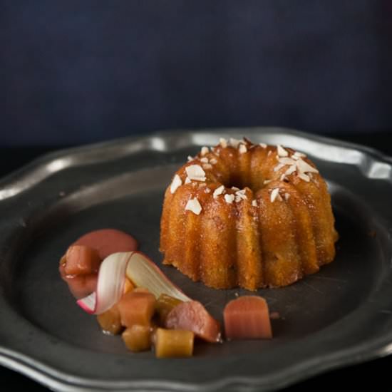 Rhubarb Honey Almond Cakes