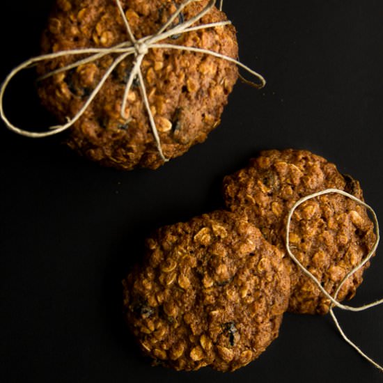 Oatmeal Cookies with Blueberries