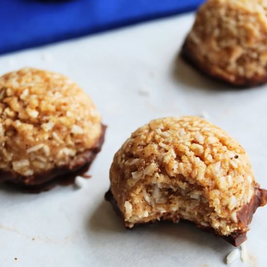 Almond Joy Macaroons