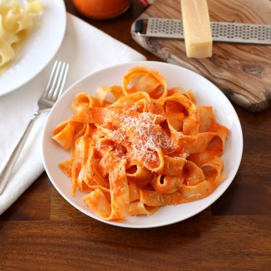 Light Roasted Red Pepper Pasta