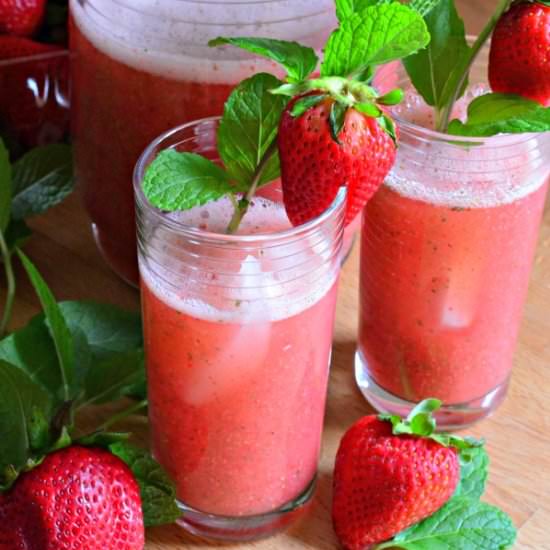 Strawberry Mint Sparkling Soda