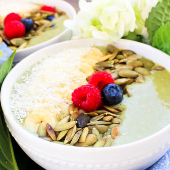Spring Detox Smoothie Bowl
