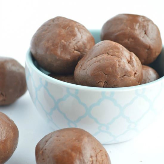 No Bake Peanut Butter Brownie Bites