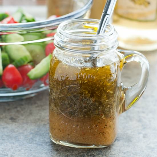 Easy Homemade Italian Dressing