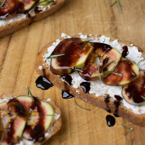 Fig Crostini