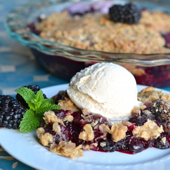 Cinnamon Blackberry Crisp