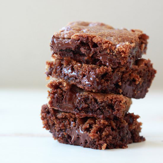 Coconut Oil Chocolate Chunk Blondie