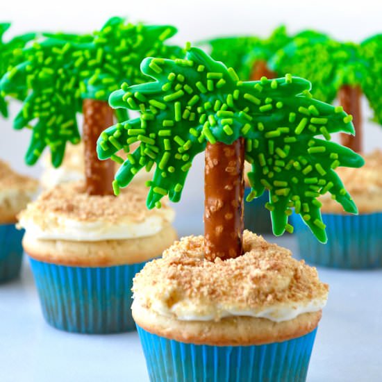 Coconut Cupcakes with Frosting