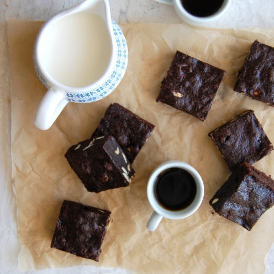 Peanut and White Chocolate Brownies