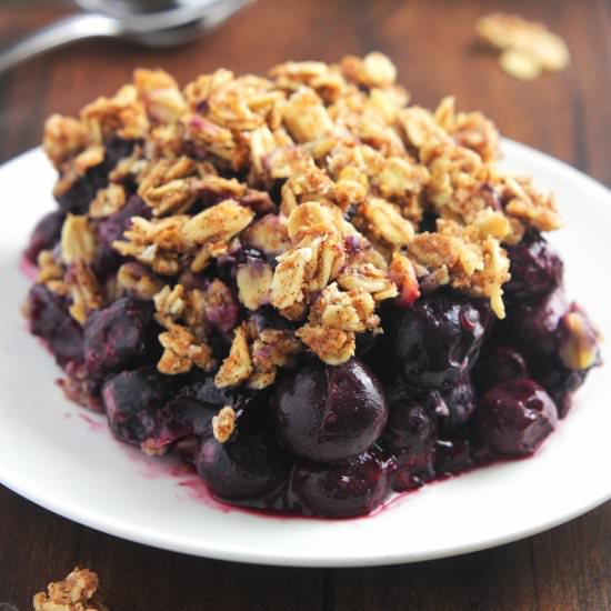Clean Blueberry Almond Crumble