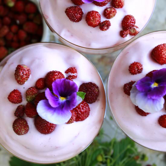 Strawberry mousse