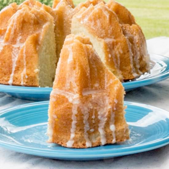 Lemon Buttermilk Bundt Cake