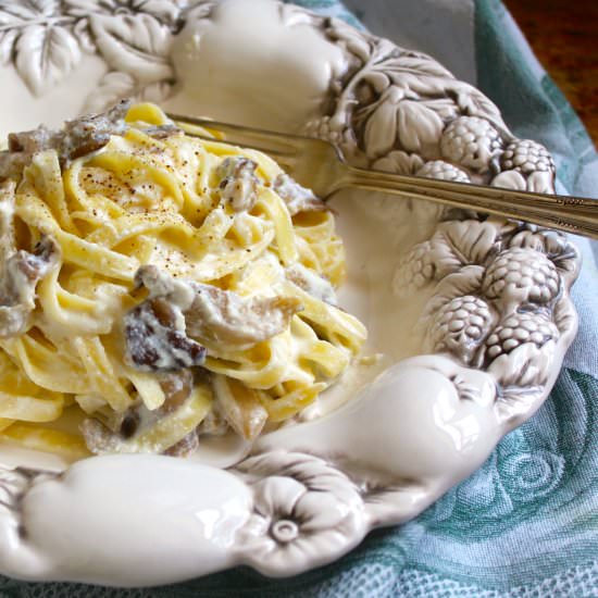 Fettuccine with Mushrooms & Ricotta